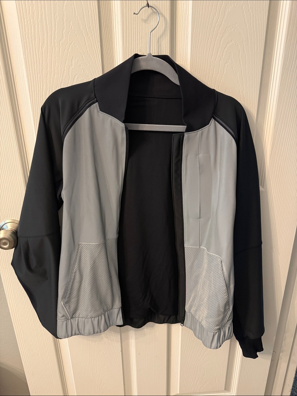 Lululemon reflective jacket